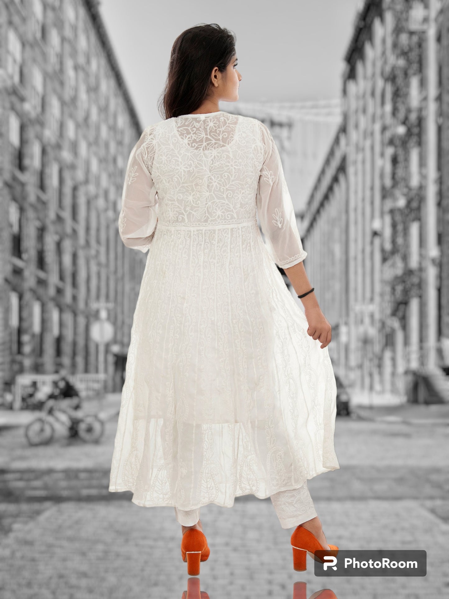 Lucknowi Chikankari Aari Embroidrey Anarkali Kurti With Matching Inner(Color Chart)