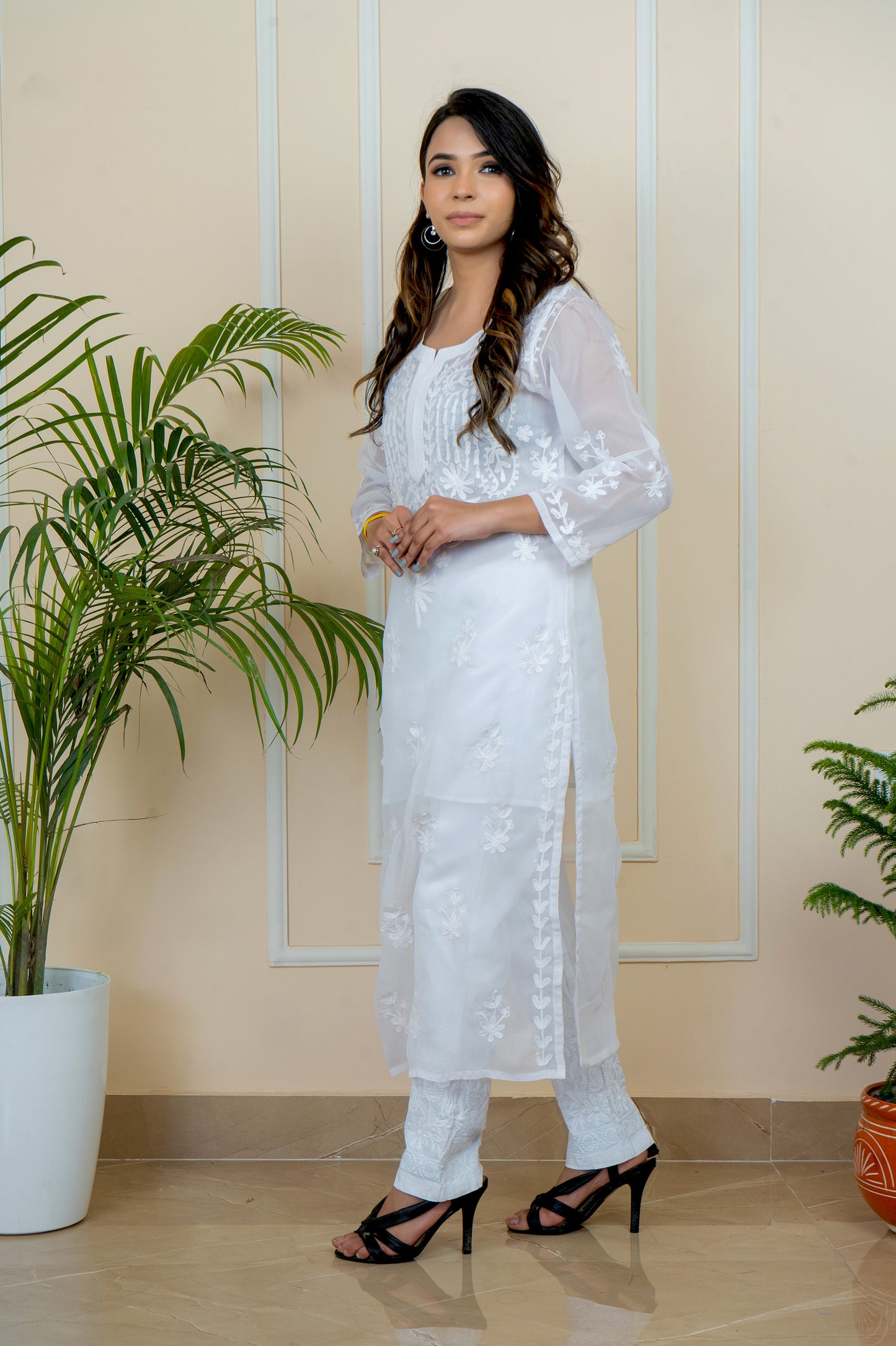 Lucknowi Chikankari & Kashmiri Aari Work Gala Booti Kurti with Chikankari Pant Set(Color Chart)