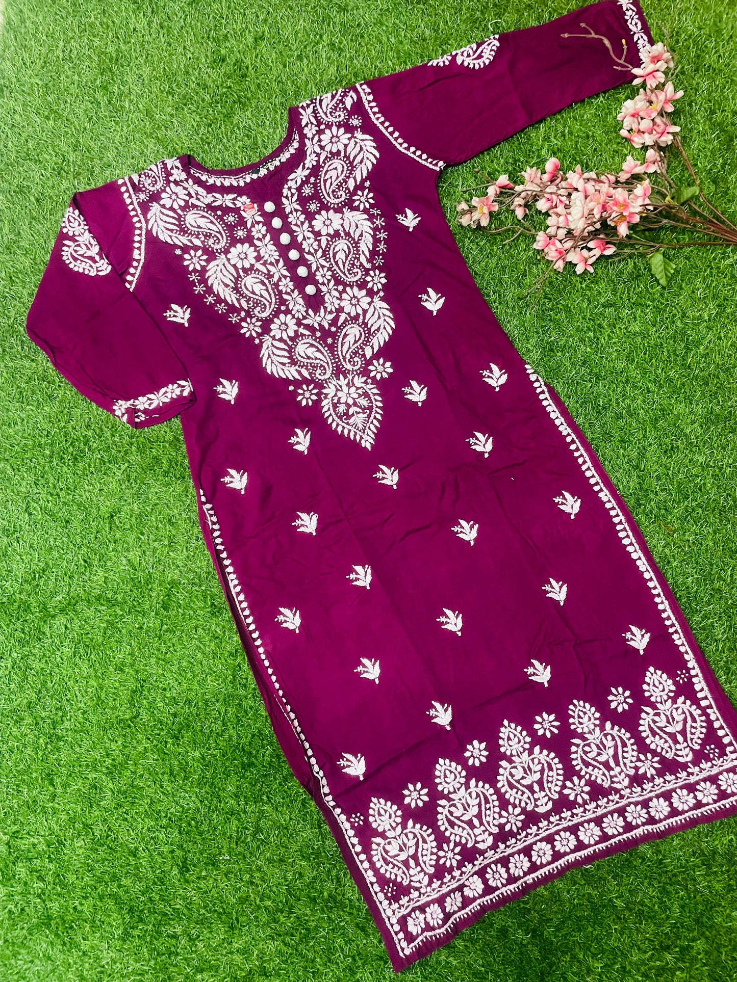 Bushra Lucknowi Chikankari Modal Straight Kurta