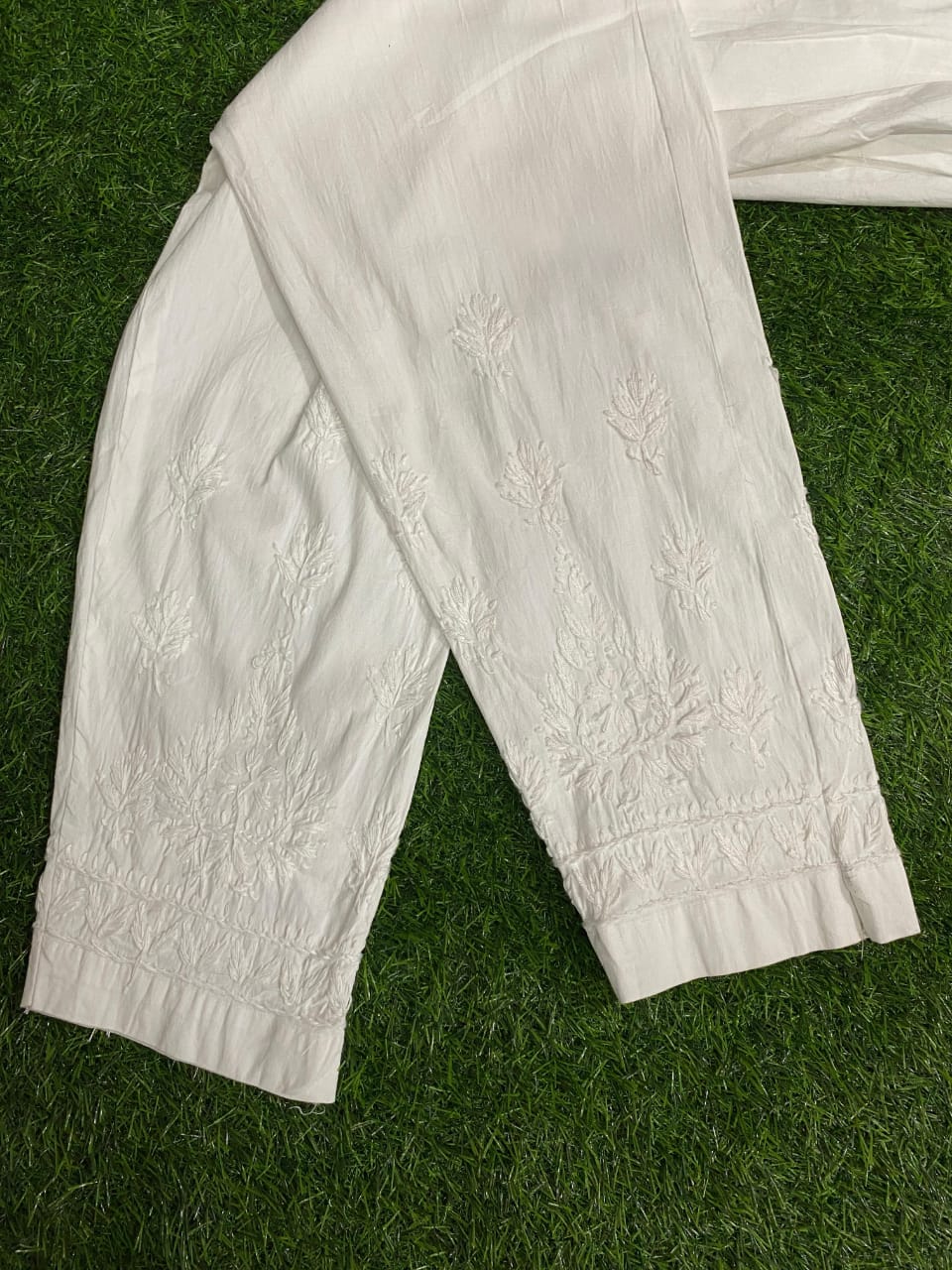 Lucknowi Chikankari Handwork Pant