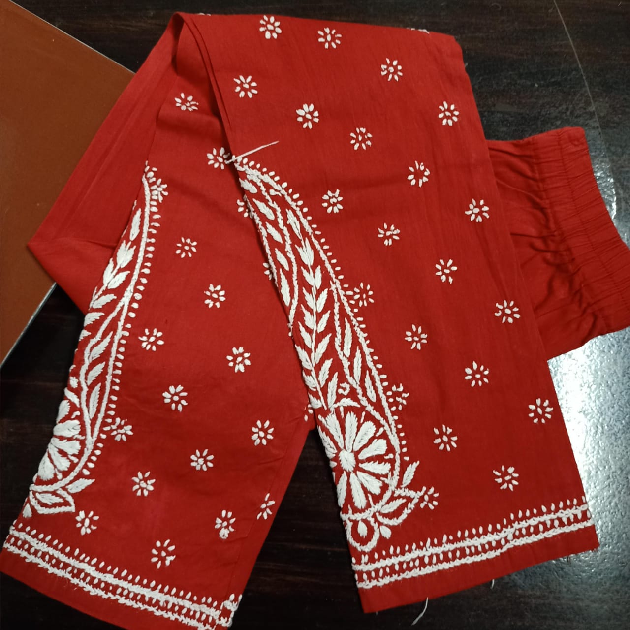 Lucknowi Chikankari handwork Lycra Streachable Jeggings (Pencil Pant)