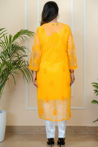 Lucknowi Chikankari & Kashmiri Aari Work Gala Booti ( YELLOW ) Kurti – A Blend of Tradition & Elegance