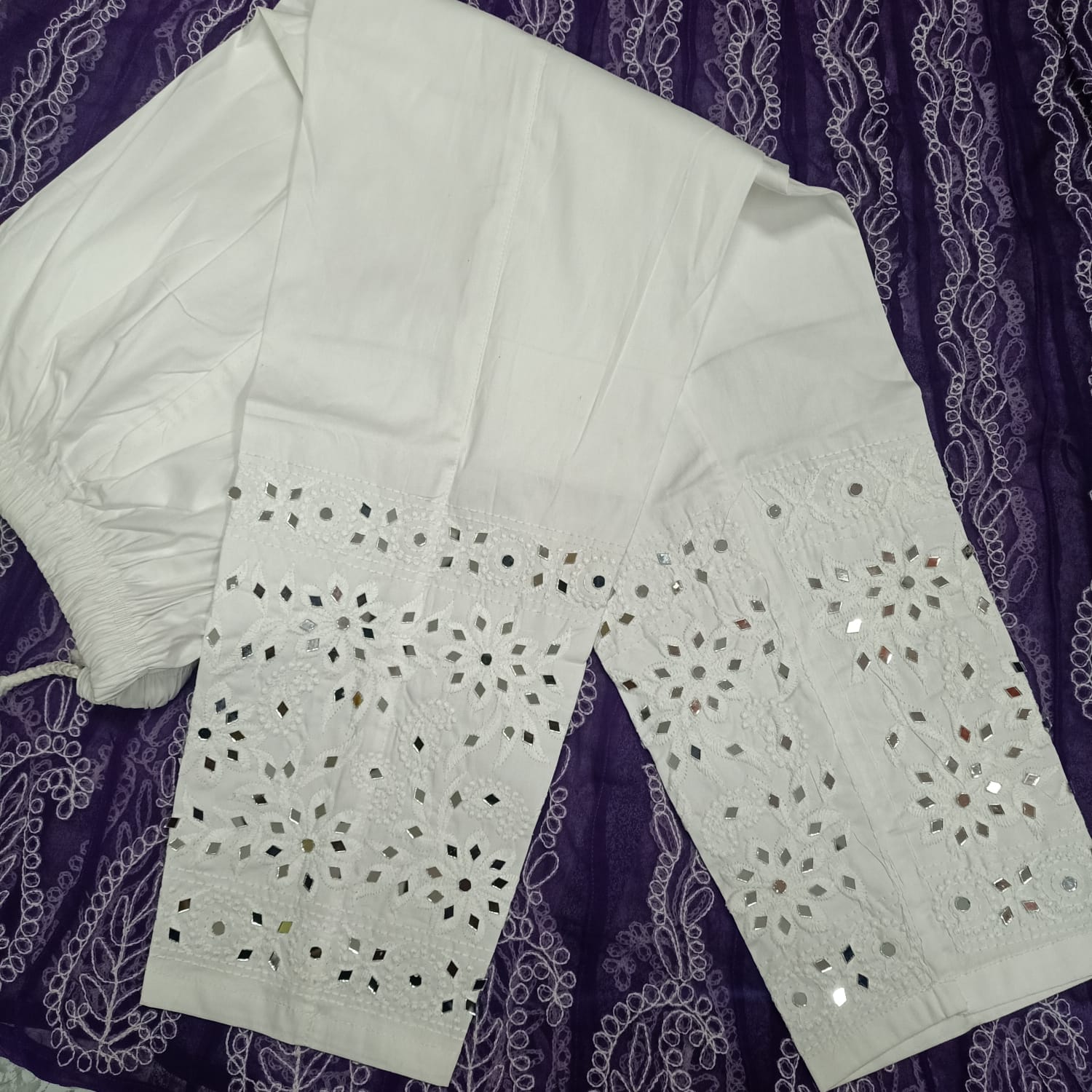 Female Lucknowi Chikankari Handwork Lycra Stretchable Pant at Rs 350/piece  in Lucknow