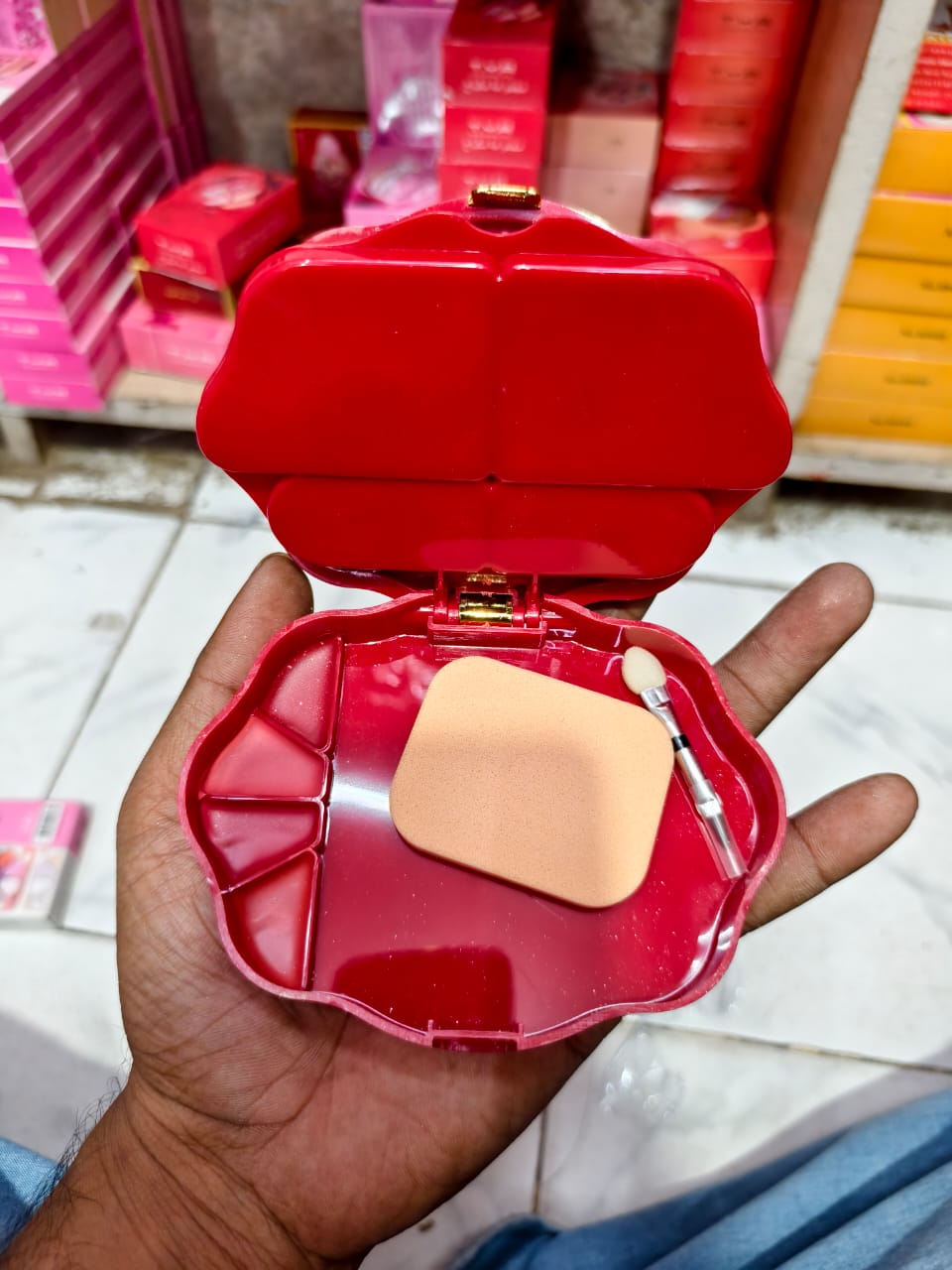 🎨 The Ultimate Glam: Mekup Essential Makeup Kit