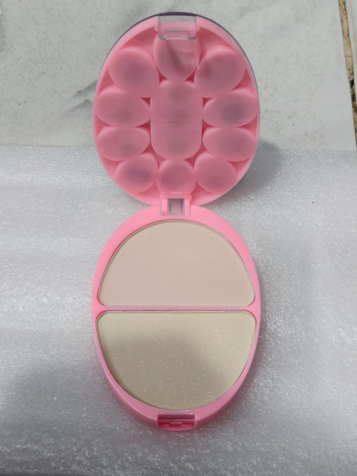 🎨 The Ultimate Glam: Mekup Essential Makeup Kit